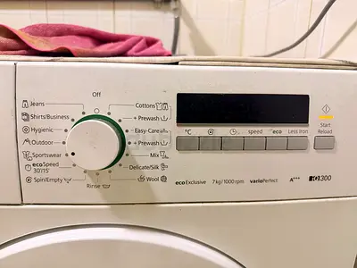 Siemens iQ300 iSensoric Washing Machine 7kg