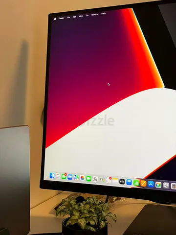 32 Inch Benq PD3205 u Designer monitor,