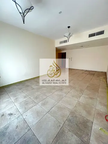 شقة 2BHK في المجاز 2 مع باركينج وتكييف مجاني مش كده وبس معاهم جيم ومسبح وكمان حاجه مجاني