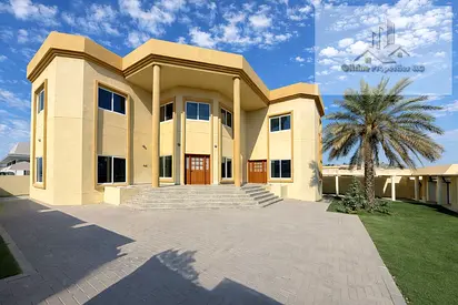 EXCLUSIVE | Corner 5 Master BR | Garden Area