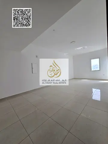 Three-bedroom apartment with storage, annual rent in Ajman, Al Jurf 2