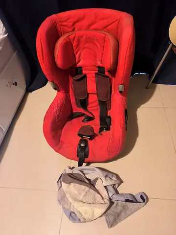 Maxi Cosi - rotating 9-36m