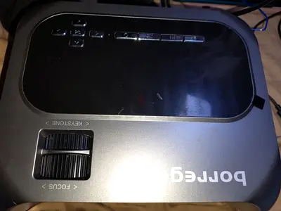 Borrego Portable projector (used) - good working condition