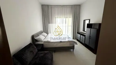 شقه غرفه وصاله ايجار سنوى مع الفرش ايجار سنوى مع باركن وجيم ومسبح