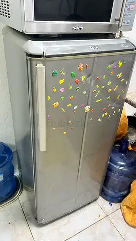 Silver Sanyo Single-Door Refrigerator — Good Working Condition