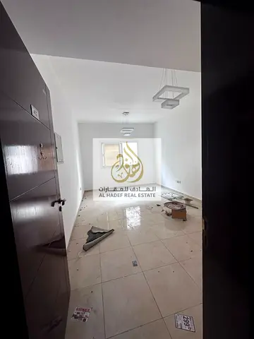 🏡✨ Annual Rent in Ajman – Al Jurf 2 ✨🏡 A one-bedroom apartment is now available in a prime location in Al Jurf 2, next to Al Aqsa School and close
