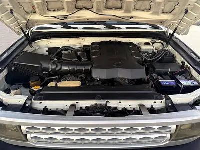 2010 Toyota FJ CRUISER photo 13