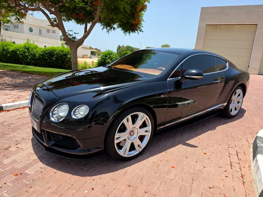 Bentley Continental 2015 — photo 1 of 18