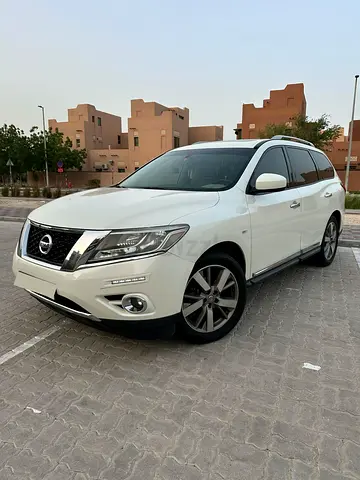 Nissan Pathfinder SV | FSH | Accident free | Mint condition
