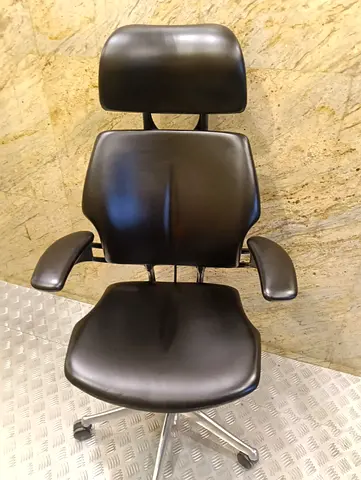 Humanscale Freedom Headrest Ergonomic Office Chair