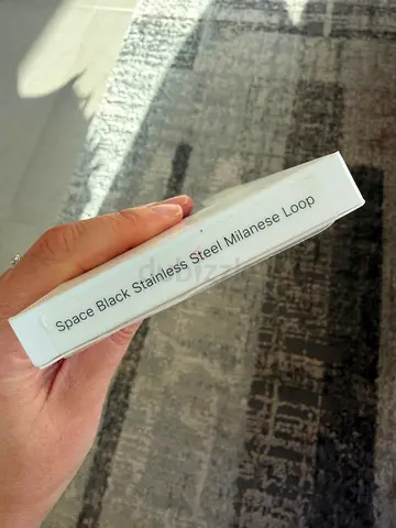 Apple Watch Space Black Stainless Steel Milanese Loop Series 5 - As Brand New