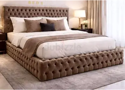 King-sized tufted velvet bed frame with headboard (beige)