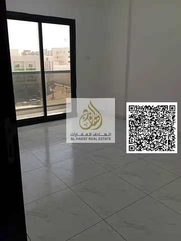 شقة للإيجار في الروضة 2 على شارع الشيخ عمار، غرفتين وصالة + 2 حمام وبلكونة، تاني ساكن، موقع مميز قريب من كل الخدمات. الإيجار 36,000 درهم سنويًا. مساحه