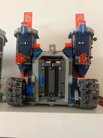 Lego nexo knights castle