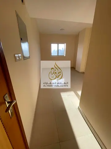 شقة مميزة,بلكونة,صيانة مجانية,مساحة واسعة,موقع مميز,سهل الوصول