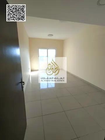 غرفتين وصاله ايجار سنوى غاز مركزى مع خزائن بالحائط