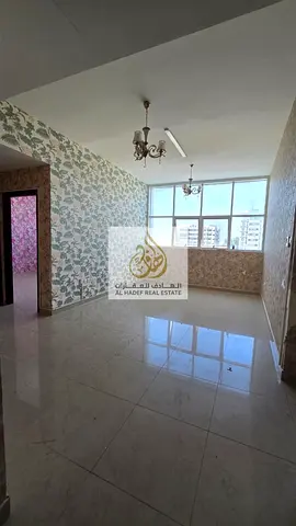 غرفتين وصالة + غرفة خادمة للإيجار في الحميدية 📍 مقابل محكمة عجمان وقريب من جامعة عجمان ✨ موقع مميز