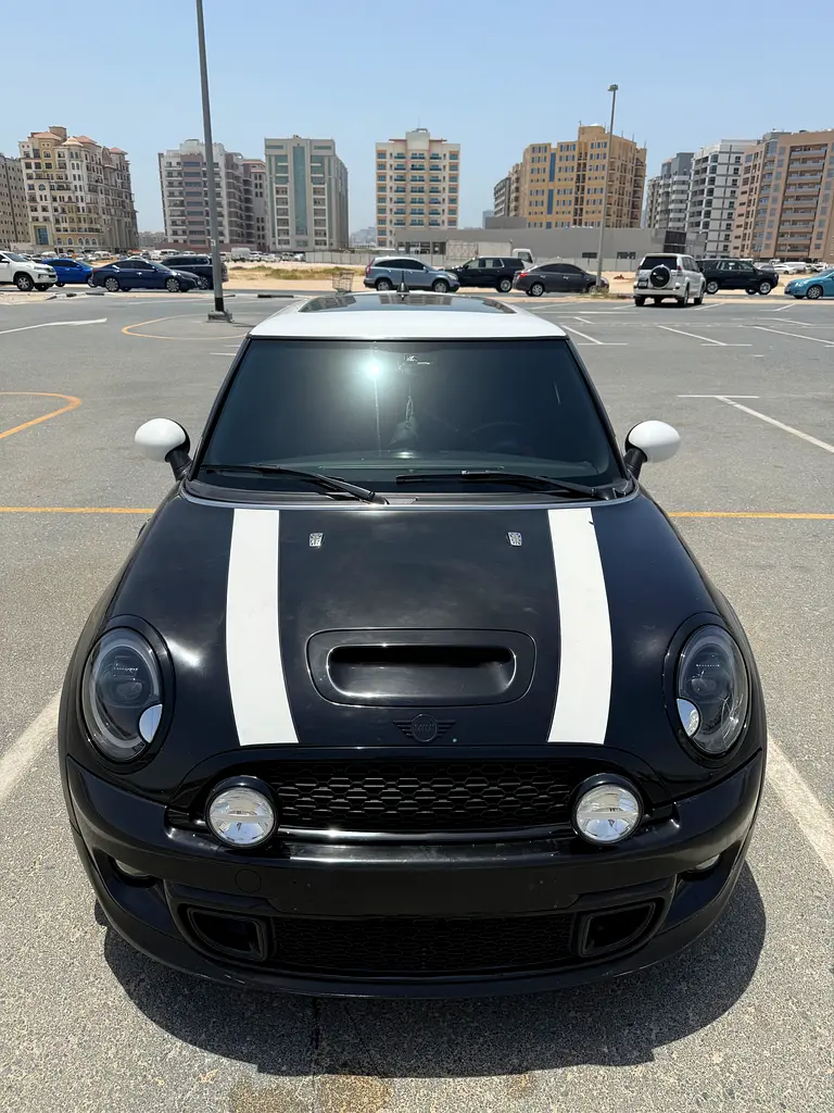 MINI Cooper 2013 — photo 1 of 20