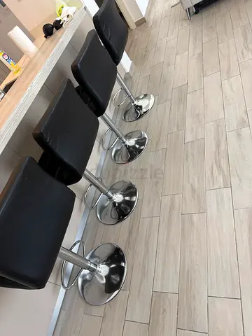 4x bar stools / chairs