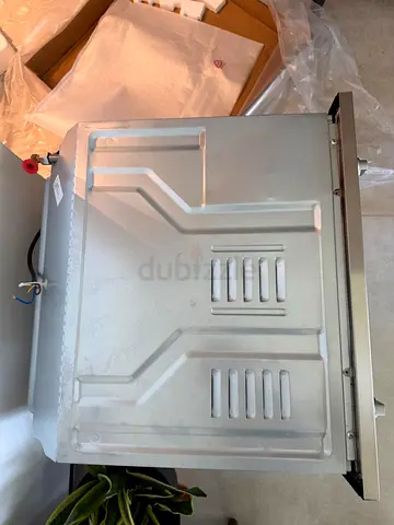 Built-in gas oven (brand new still in package) - stainless steel