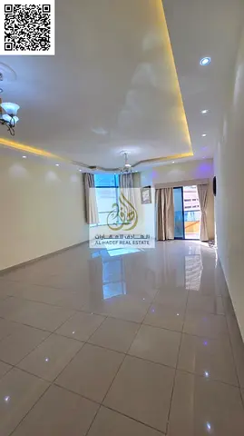 شقة 3 غرف وصالة للإيجار السنوي في عجمان أبراج الخور الراشدية بمساحات ضخمة جداً مع غرفة خادمة وغرفة غسيل و2 بلكونة و4 حمام وتشطيب فاخر في موقع راقي قري