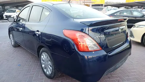2019 Nissan VERSA 照片 9