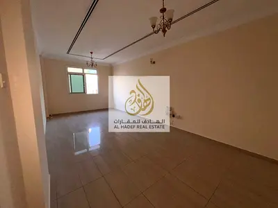 شقة غرفة وصالة للإيجار السنوي في القليعة بتشطيب مميز ومساحات واسعة داخل بناية حديثة، جيم ومسبح مجاني للسكان، موقع حيوي قريب من جميع الخدمات والمواصلات