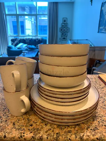 Stoneware dinner set - 4 large plates + side plates + bowls + mugs (neutral beige)