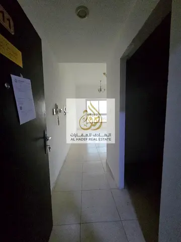Take advantage of this opportunity! Two bedrooms and a living room for only 30,000 AED, including a gym, swimming pool, and parking, in Emirates City