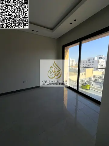 A spacious one-bedroom apartment with a beautiful open view. Prime location close to all services and transportation. Apartment details: • One bedr