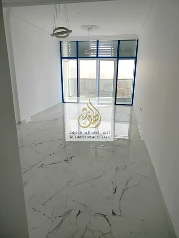 الايجار سنوي في عجمان منطقة مشيرف جنب مركز للفحص الطبي مقابل سيتي سنتروبنك مصرف الامارات الاسلامي البنايه عائلات غرفتين وصاله تكيف مركزي 2 حمام بلكونه