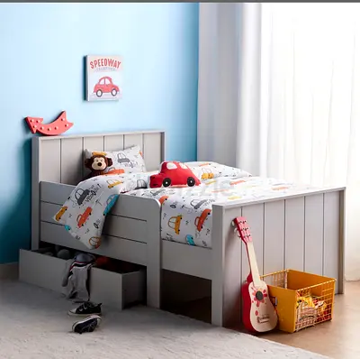 Modern Extendable Kids Bed with Storage Drawer