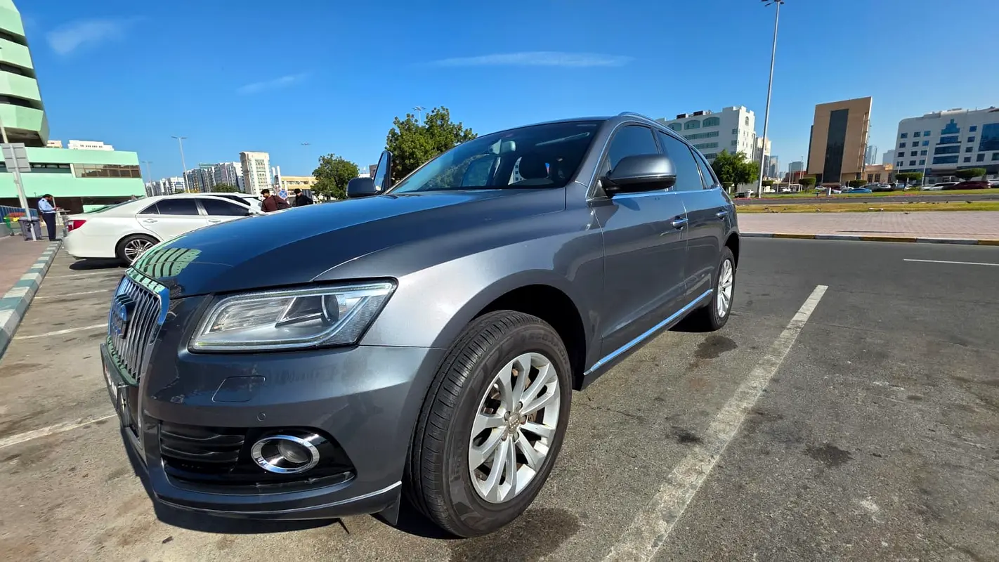 Audi Q5 2015 — photo 1 of 8