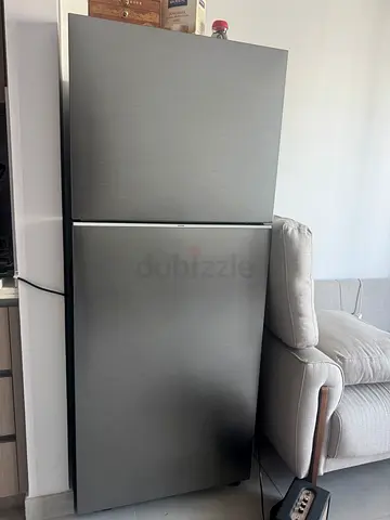 SUMSUNG SpaceMax 393L two-door refrigerator in excellent condition,only 5 months