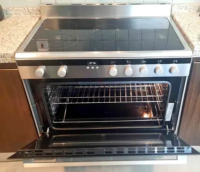 Siemens iQ700 freestanding electric ceramic cooker with a stainless steel