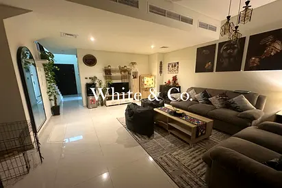 Unfurnished | Huge layout | Vacant 1 July