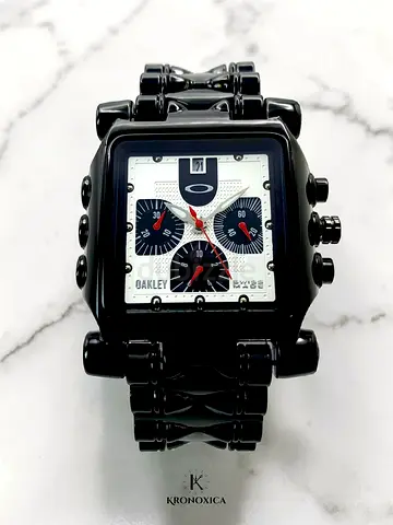 Oakley Minute Machine (Glossy White n Black Edition)