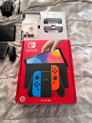 Nintendo Switch OLED Like New – Used 1 Day – Full Box + Accessories