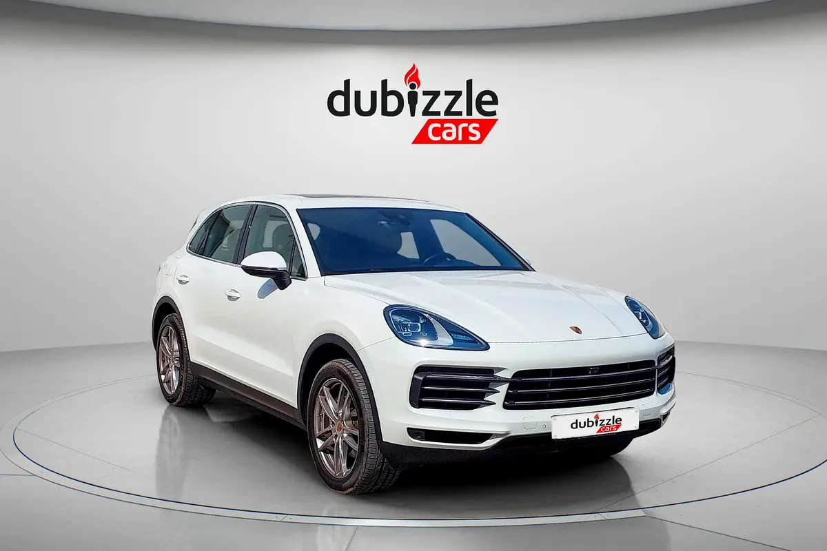 Porsche Cayenne 2018 — photo 1 of 17