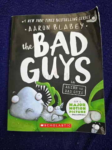 The Bad Guys in Alien vs Bad Guys by Aaron Blabey