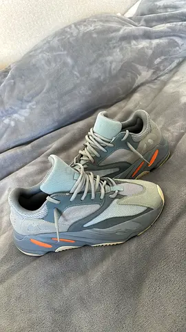 yeezy 700 boost