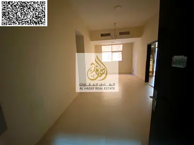 شقة غرفتين صاله 2حمام للإيجار السنوي في الجرف2 قريب من المدرسه الوطنيه المحكمه وجامعه عجمان والمدارس وجميع الخدمات  السعر فقط 36000 علي 4 دفعات  تأمين