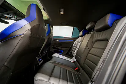 صورة 11 لـ 2023 Volkswagen GOLF R