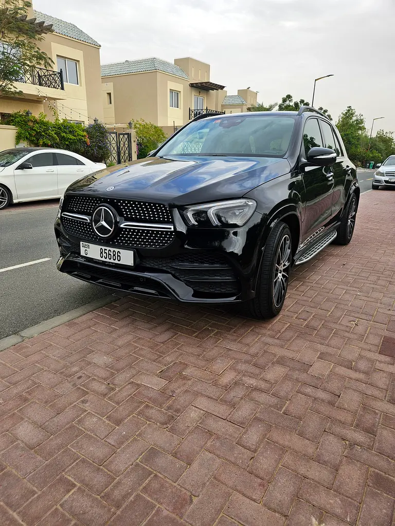 Mercedes-Benz GLE-Class 2021 — photo 1 of 10