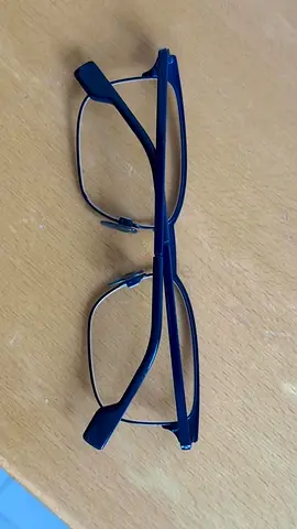 BURBERRY GLASSSES