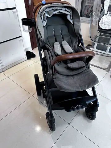 Nuna Mixx Next full-size stroller in good condition - gray