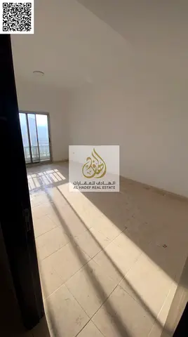 غرفتين وصالة بمساحة واسعة جدًا وبسعر مناسب للجميع في النعيمية 1 – تشطيب ممتاز مع حمامين وبلكون فيو مفتوح وتكييف مركزي وصيانة مجانية