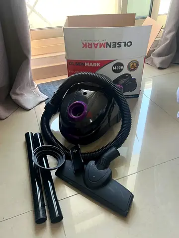 Vaccum Cleaner still in original packing (hardly 1 or 2 times used)