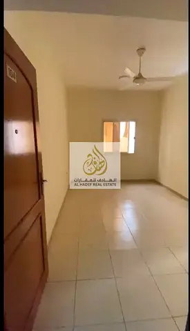 غرفة وصالة في الحميدية | على الشارع الرئيسي | بناية مصينة | 27 ألف
