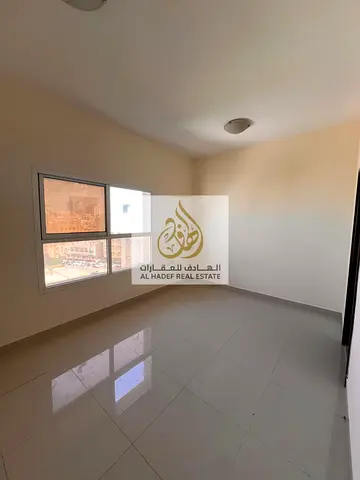 Studio apartment, semi-detached kitchen, very spacious, prime location, flexible payment plans.